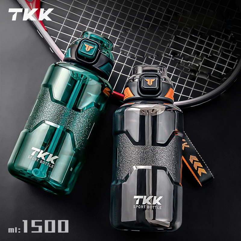 كوب ماء رياضي كبير السعة للأول - مراجعة Sports Equipment Photos وسعره